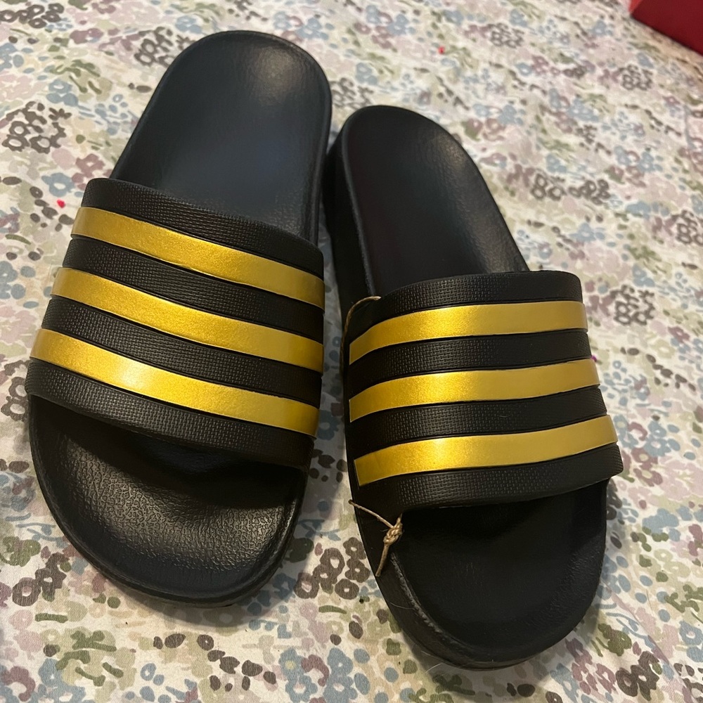 Adidas Womens size 8 slides